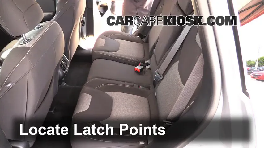 2014 Jeep Cherokee Latitude 3.2L V6 Car Seats Install